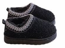 Load image into Gallery viewer, Ugg style girls slipper shoes