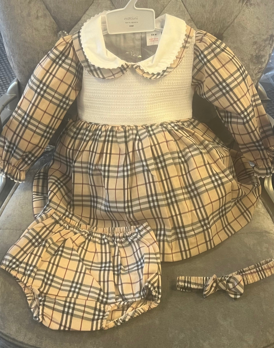 Beige chequered dress set 0-6 years