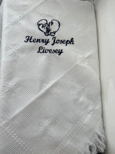 Load image into Gallery viewer, Boxing gloves personalised shawl