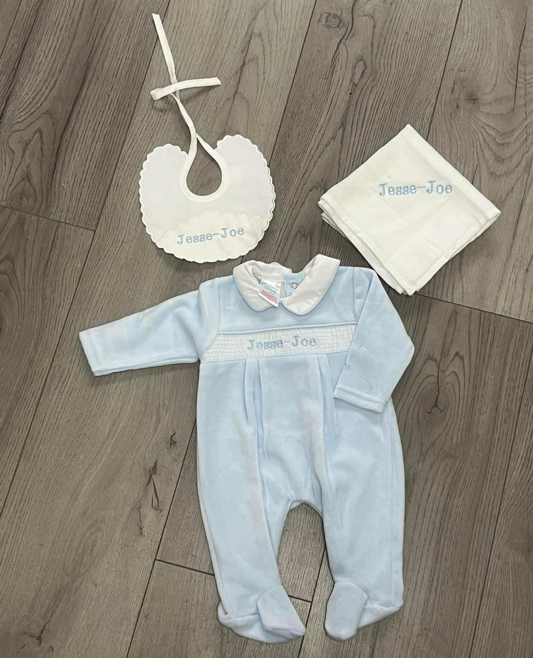 Personalised baby gro bib muslin set