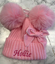 Load image into Gallery viewer, Double pom pom hat with bow 0-12 months