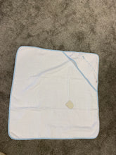 Load image into Gallery viewer, Hooded Spanish towels