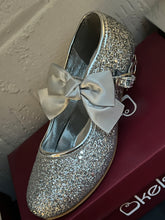 Load image into Gallery viewer, Silver glitter shoes with heel 8-1