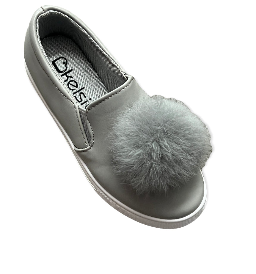 Pom pom pump shoes grey