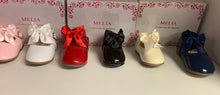 Load image into Gallery viewer, Melia patent bow shoes - black
