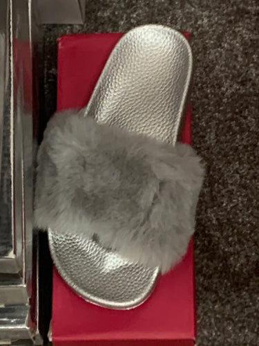 Fur sliders sizes 9-4 - grey